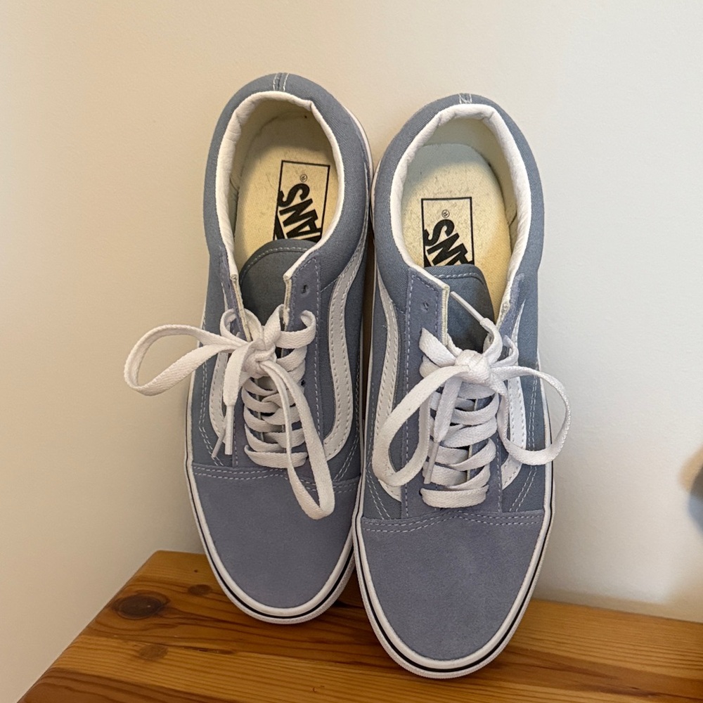 Vans Classic Blue and White Skate Shoes - Picture 2 of 6